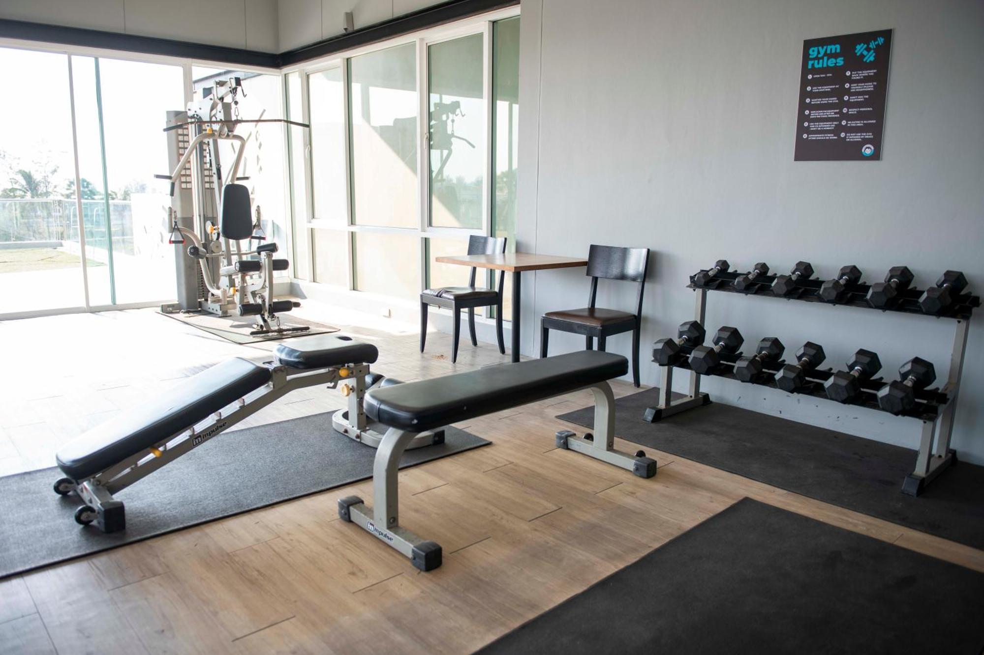 Mad Monkey Phuket Hostel Patong Ngoại thất bức ảnh